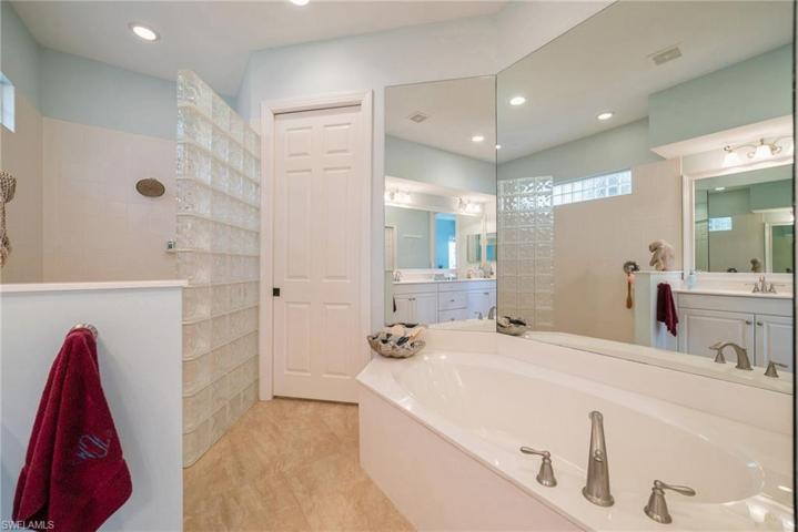 4008 Kensington High ST, NAPLES FL 34105