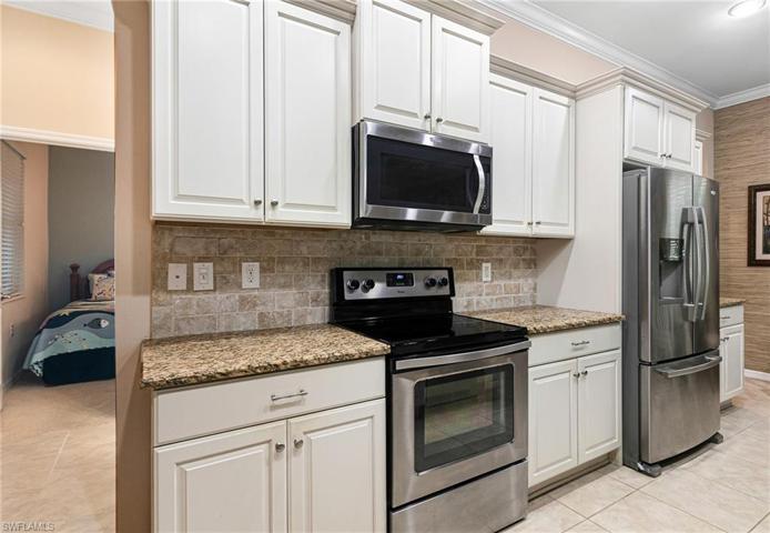 42" upper cabinets