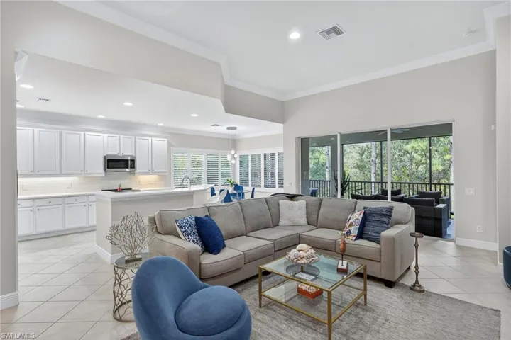 Living Room/Kitchen