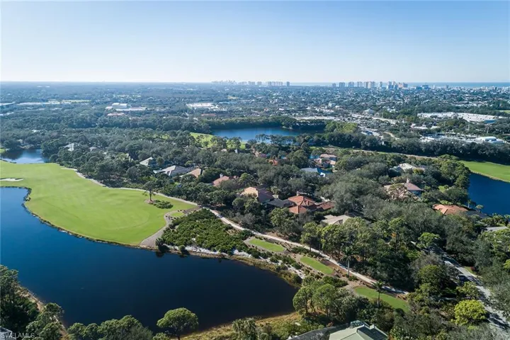 896 Barcarmil Way, Naples, Florida 34110