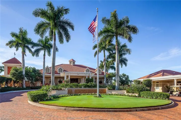 896 Barcarmil Way, Naples, Florida 34110