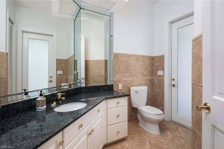 896 Barcarmil Way, Naples, Florida 34110