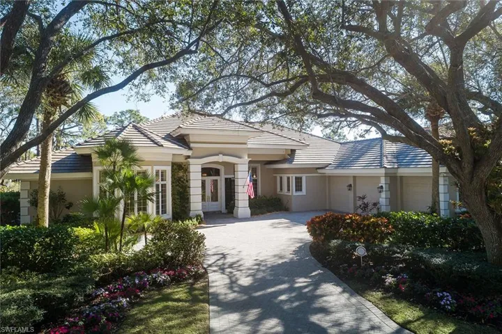 896 Barcarmil Way, Naples, Florida 34110