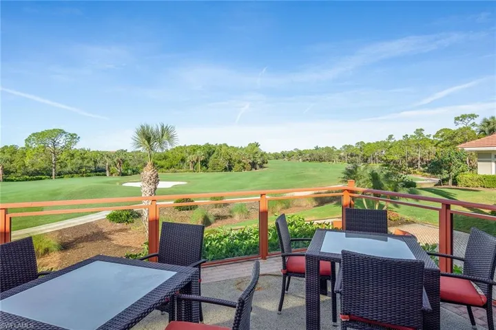 896 Barcarmil Way, Naples, Florida 34110