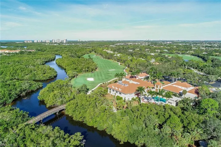 896 Barcarmil Way, Naples, Florida 34110