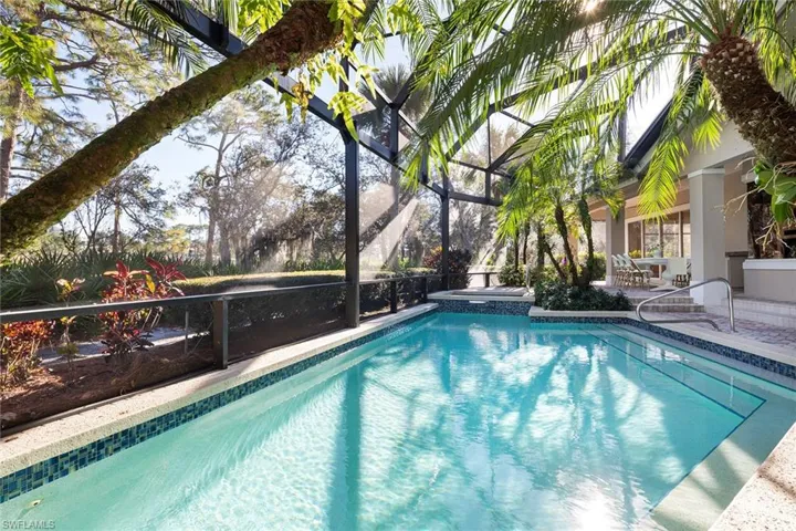 896 Barcarmil Way, Naples, Florida 34110