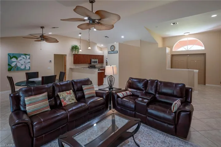 4435  12th NE AVE, Naples, FL 34120