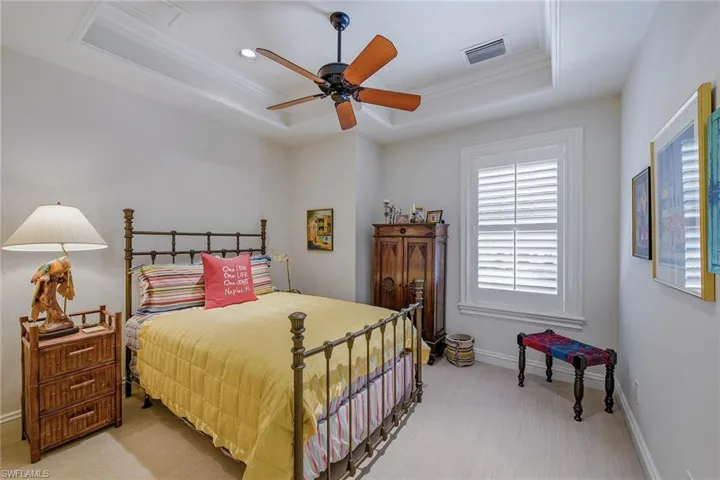 667 Binnacle Dr, Naples, Florida 34103