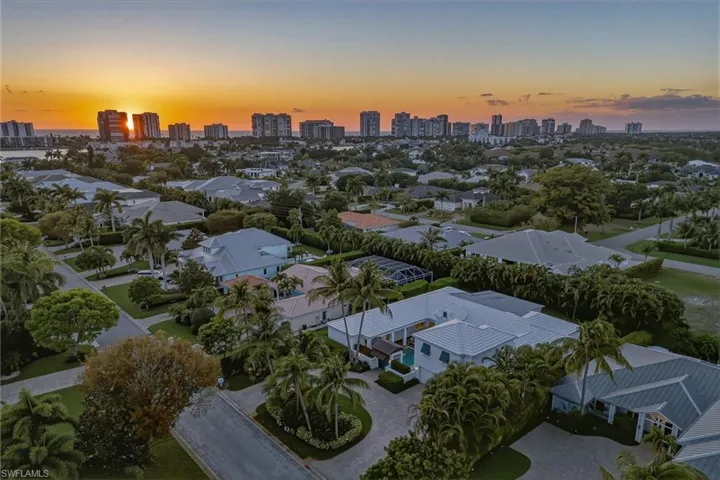 667 Binnacle Dr, Naples, Florida 34103