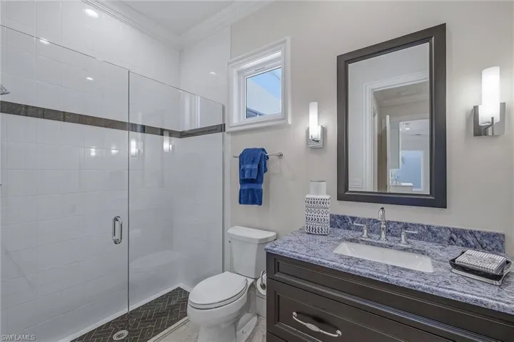 667 Binnacle Dr, Naples, Florida 34103