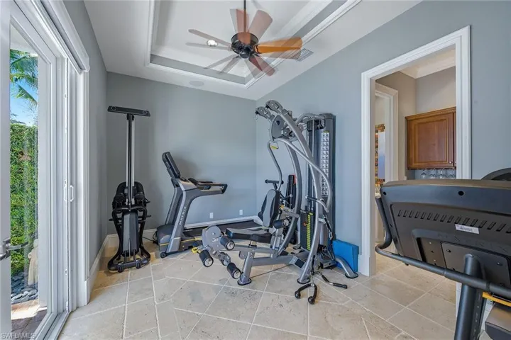667 Binnacle Dr, Naples, Florida 34103