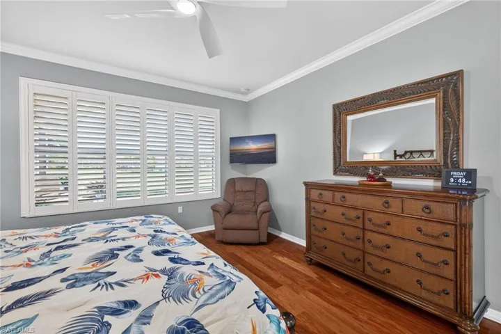 Owner's Suite Spacious Overlooks Lake