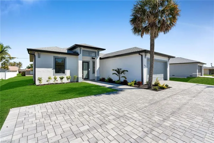 511 NE Juanita  PL, Cape Coral, FL 33909