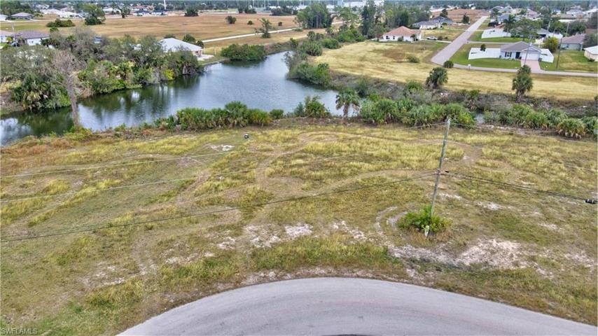 1635 NE 36th LN, CAPE CORAL FL 33909