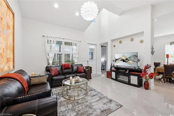 7204  Cayo Coco  LN, Naples, FL 34113