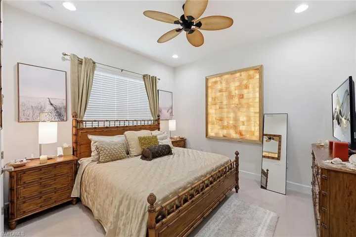 7204  Cayo Coco  LN, Naples, FL 34113