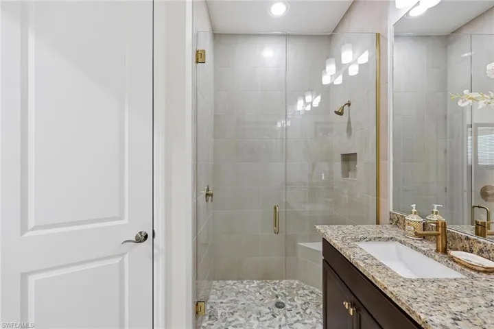 7204  Cayo Coco  LN, Naples, FL 34113