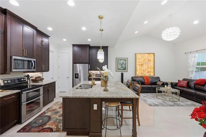 7204  Cayo Coco  LN, Naples, FL 34113