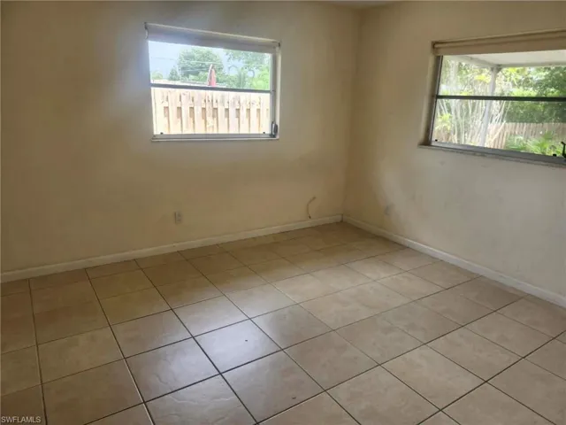 804 92nd Ave N, Naples, Florida 34108