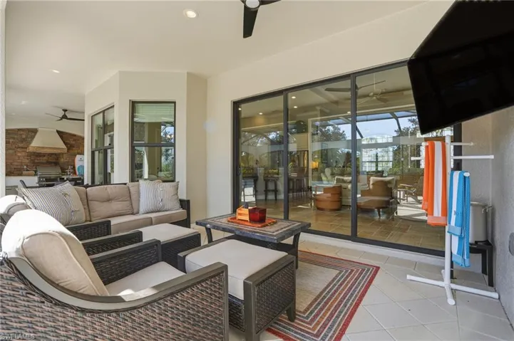 3328 Runaway Ln, Naples, Florida 34114