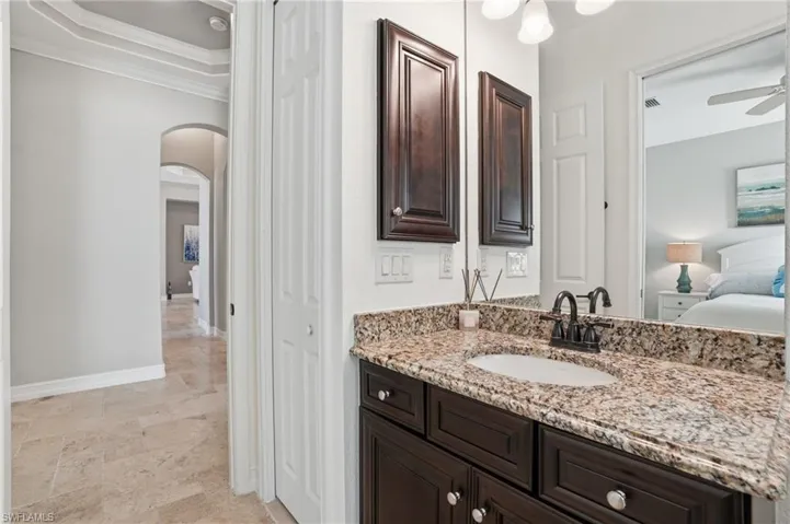 3328 Runaway Ln, Naples, Florida 34114