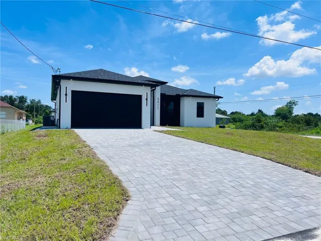 2911 27th St Sw, Lehigh Acres, Florida 33976