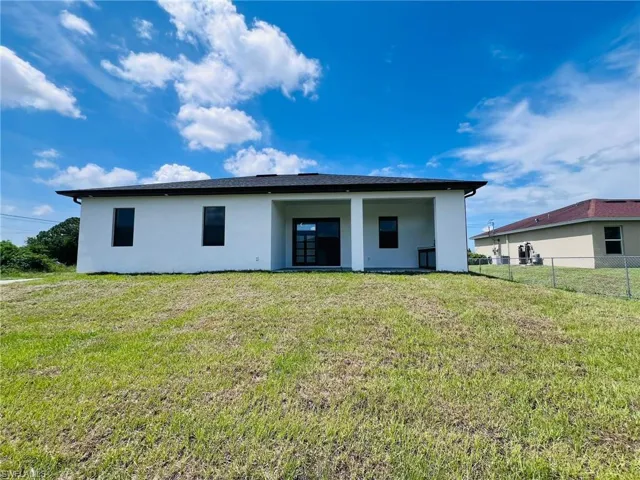 2911 27th St Sw, Lehigh Acres, Florida 33976