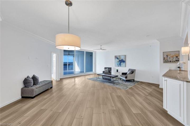 Dining/Living Areas
