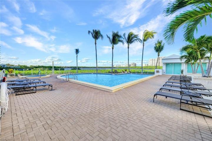 Baypointe Pool