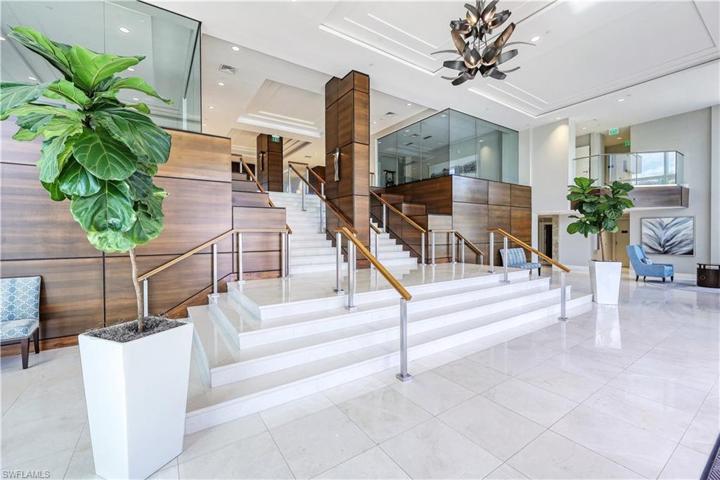 Baypointe Lobby