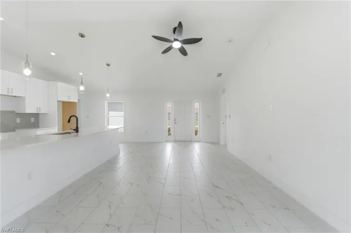 10 Nw 20th St, Cape Coral, Florida 33993