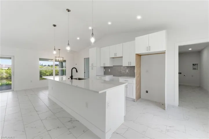 10 Nw 20th St, Cape Coral, Florida 33993