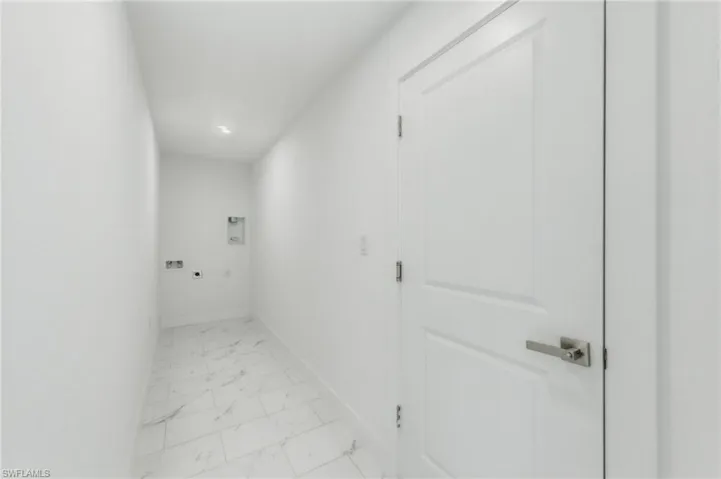 10 Nw 20th St, Cape Coral, Florida 33993