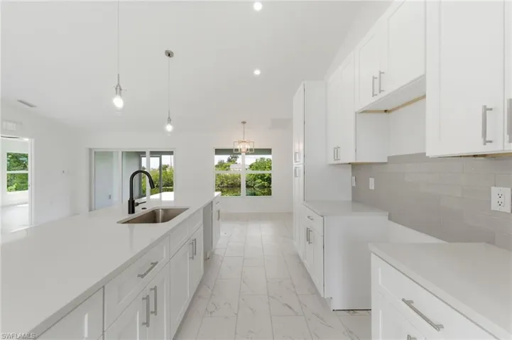 10 Nw 20th St, Cape Coral, Florida 33993