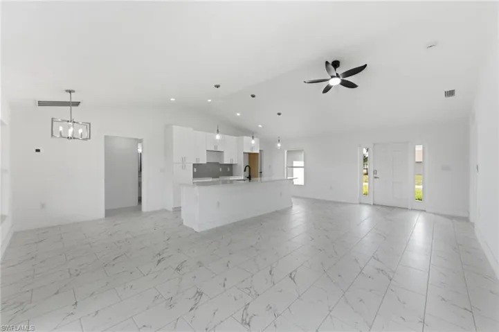 10 Nw 20th St, Cape Coral, Florida 33993