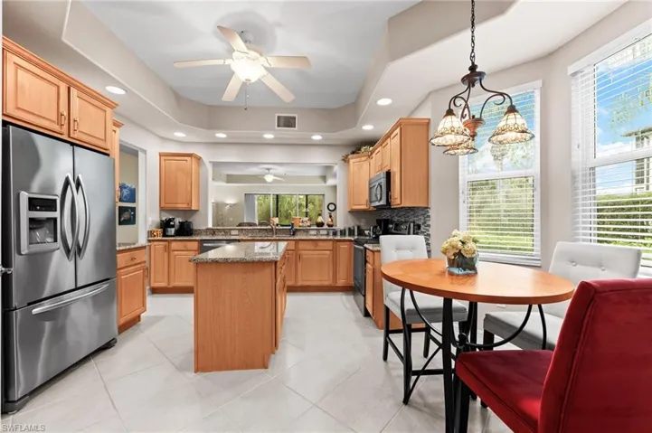 6057  Ashford  LN, Naples, FL 34110
