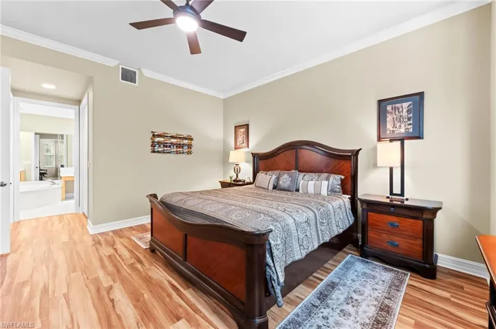 6057  Ashford  LN, Naples, FL 34110