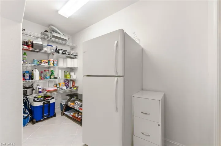 6057  Ashford  LN, Naples, FL 34110