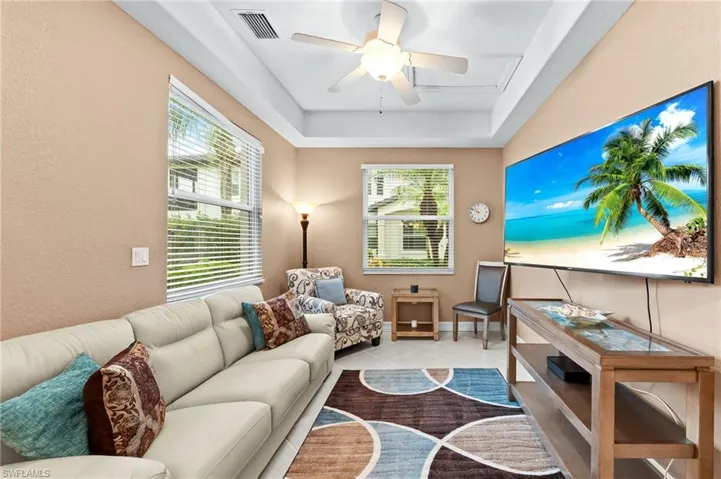 6057  Ashford  LN, Naples, FL 34110