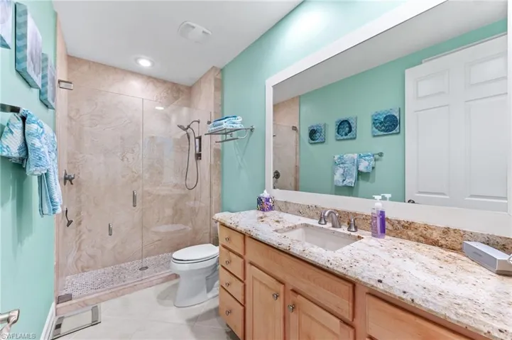 6057  Ashford  LN, Naples, FL 34110
