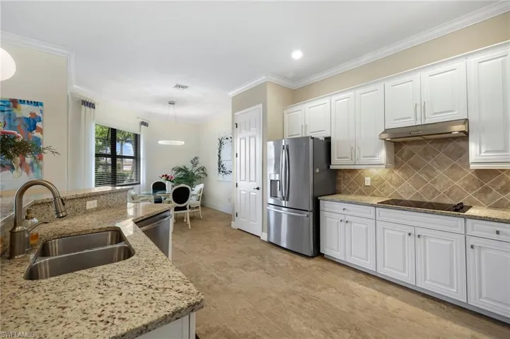 Spacious Kitchen