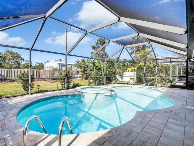 808  Belville  BLVD, Naples, FL 34104