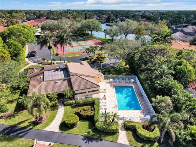 808  Belville  BLVD, Naples, FL 34104