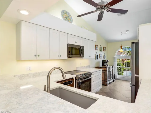 808  Belville  BLVD, Naples, FL 34104