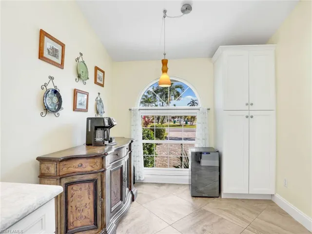 808  Belville  BLVD, Naples, FL 34104