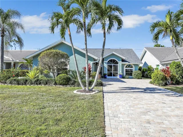 808  Belville  BLVD, Naples, FL 34104