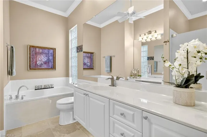 Owners' Bath For Her