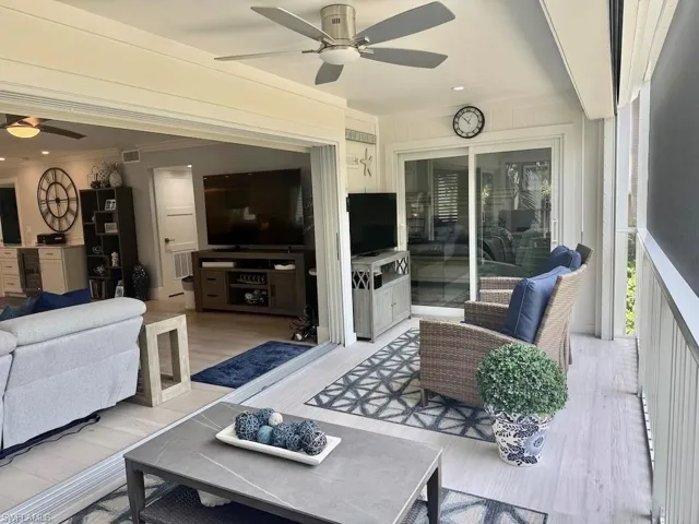 225 5th Ave S 103, Naples, Florida 34102