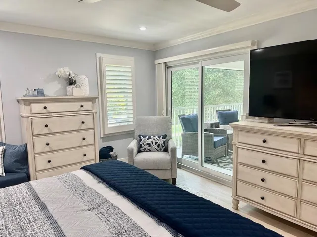 225 5th Ave S 103, Naples, Florida 34102