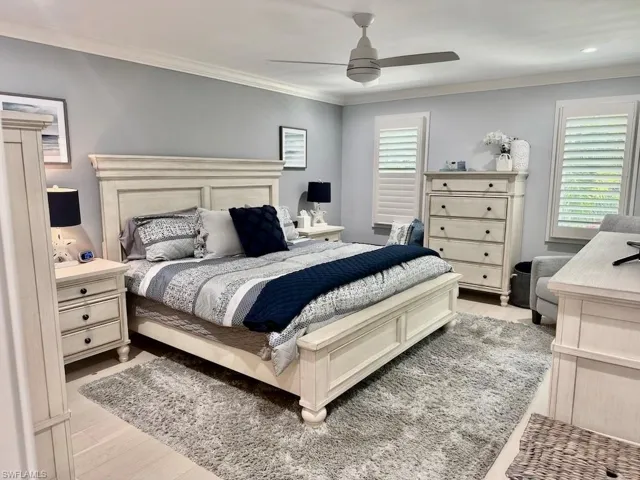 225 5th Ave S 103, Naples, Florida 34102